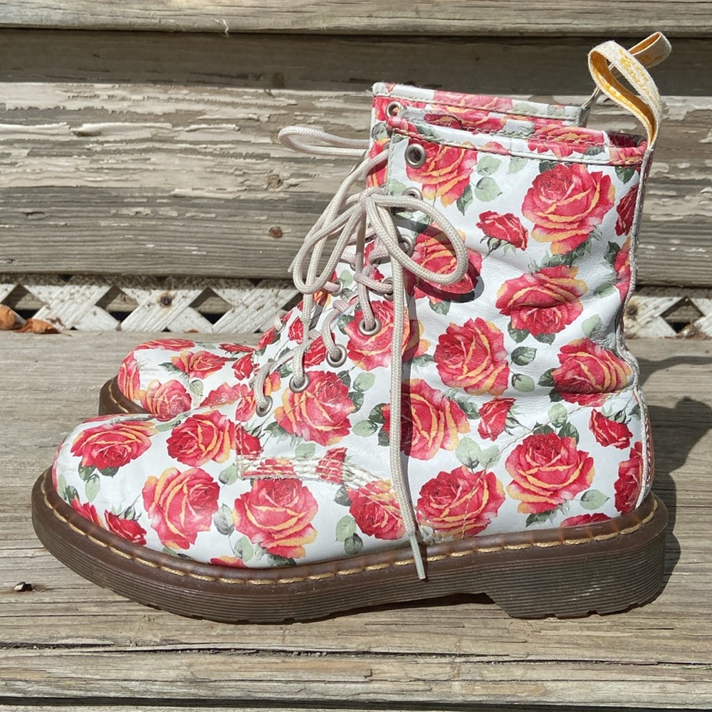 RARE! Dr. Martens 1460 W Women's Boot Valentine Rose Print Women's Size 8 - Picture 4 of 12
